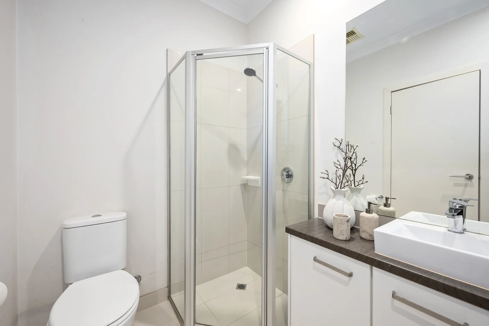 Additional image 9 of 2/17 Collocott Street, Mordialloc VIC 3195