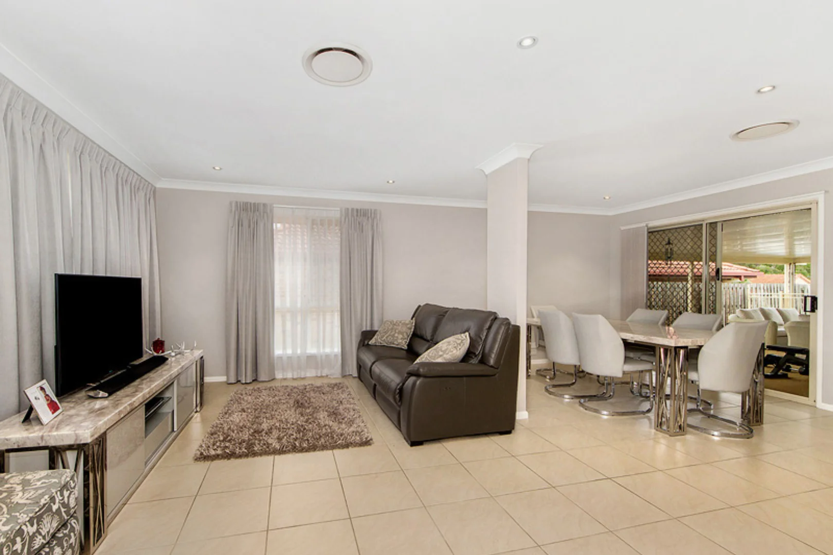 Additional image 3 of 19 Macadie Way, Merrimac QLD 4226
