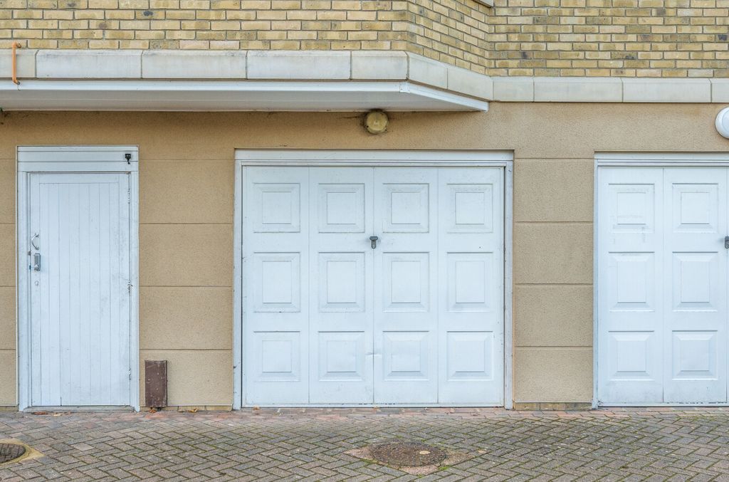 Additional image 12 of 3 bed flat for saleMarshall Square, Banister Park, Southampton, Hampshire SO15