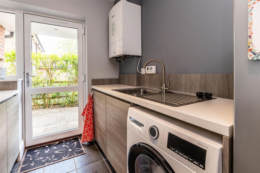 Additional image 7 of 5 bed detached house for saleNicker Hill, Keyworth NG12