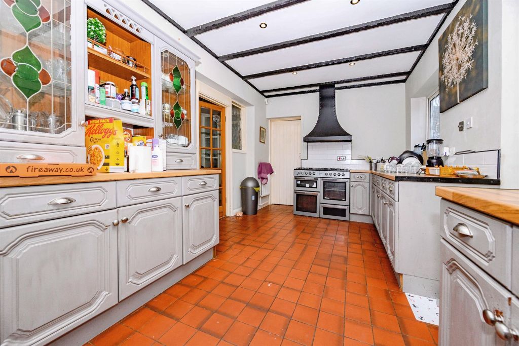 Additional image 5 of 4 bed detached house for saleMarston Gardens, Luton LU2