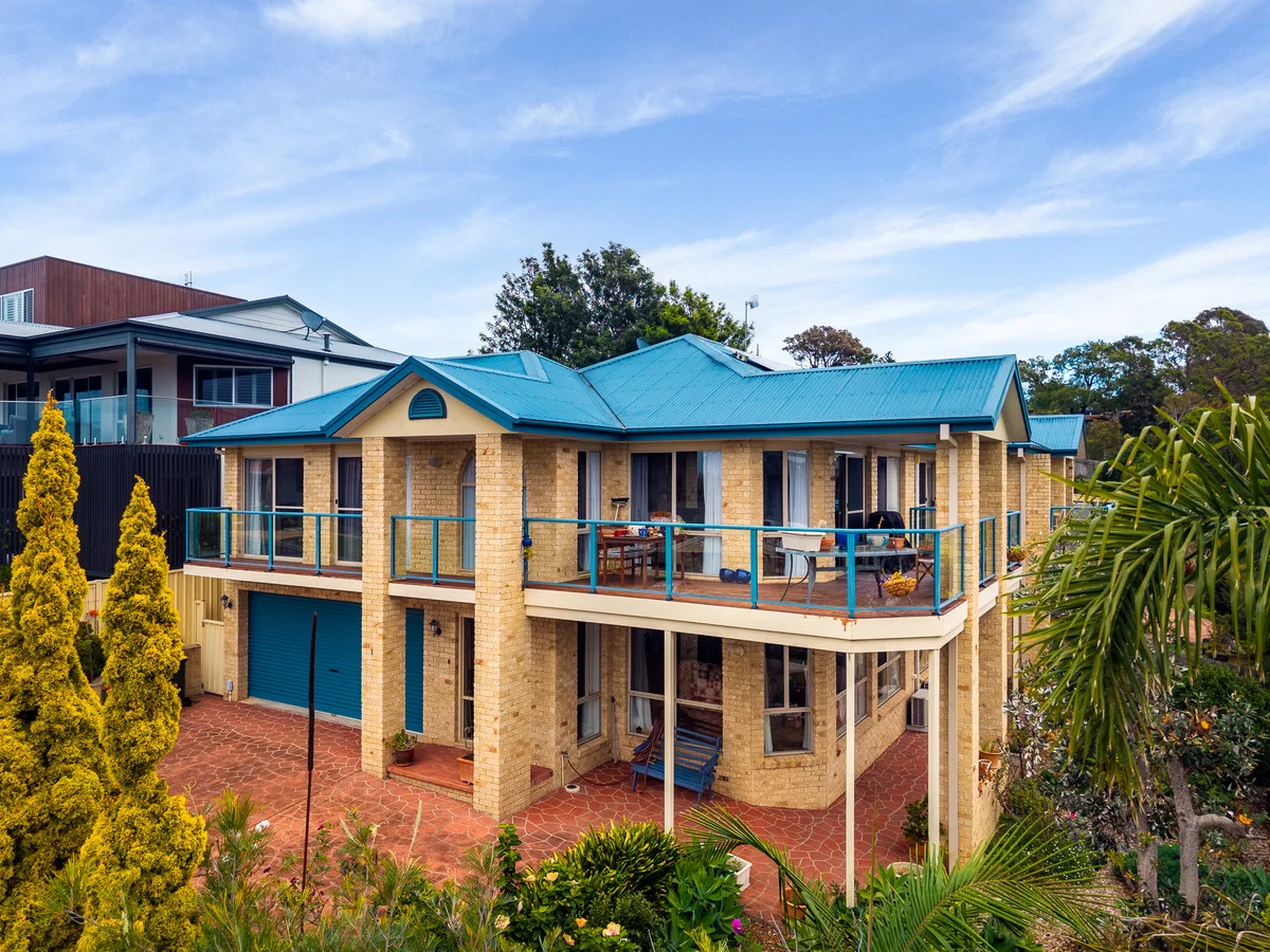 1 John Close, Merimbula NSW 2548