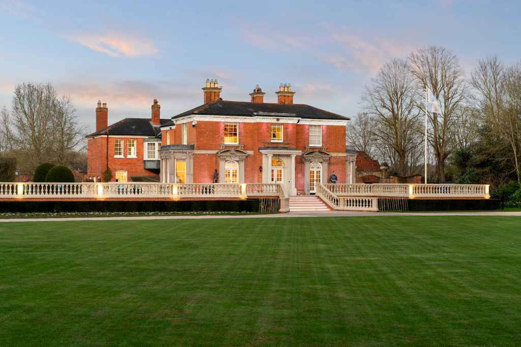 12 bed property for saleGreat Martins, Shurlock Row, Shurlock, Reading RG10