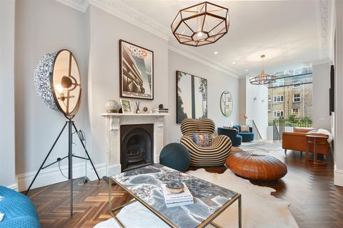 Aynhoe Road, Brook Green W14