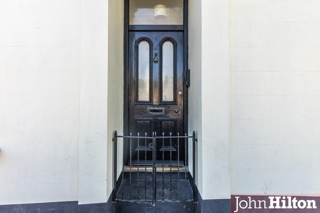 Additional image 11 of 1 bed flat for saleChichester Place, Brighton BN2