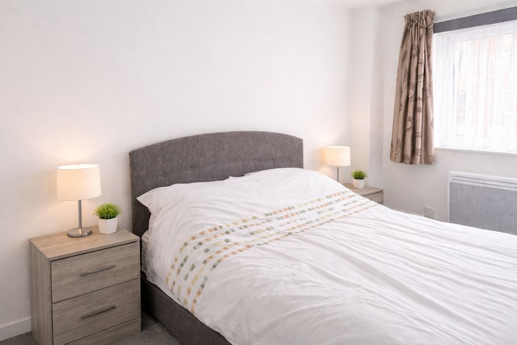 Additional image 7 of 2 bed flat for saleGatcombe House, Portland Road, Rushden NN10