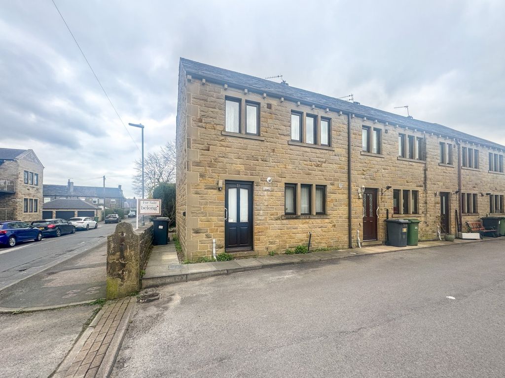 2 bed town house for saleFisher Green, Honley, Holmfirth HD9