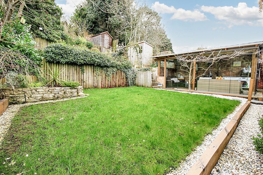Additional image 19 of 4 bed detached bungalow for saleDell Road, Bitterne Park SO18
