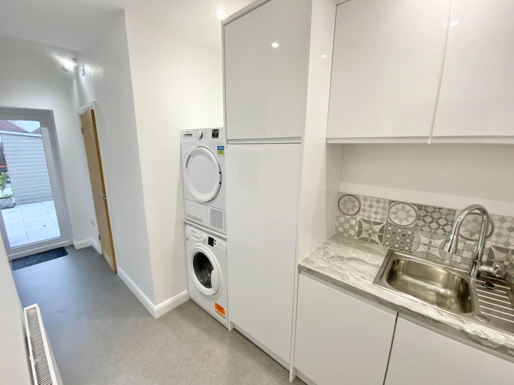 Additional image 8 of Kemelstowe Crescent, Halesowen, B63 1ES