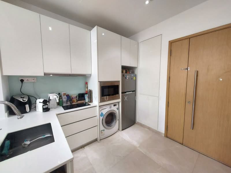105 Hillview Rise photo 3