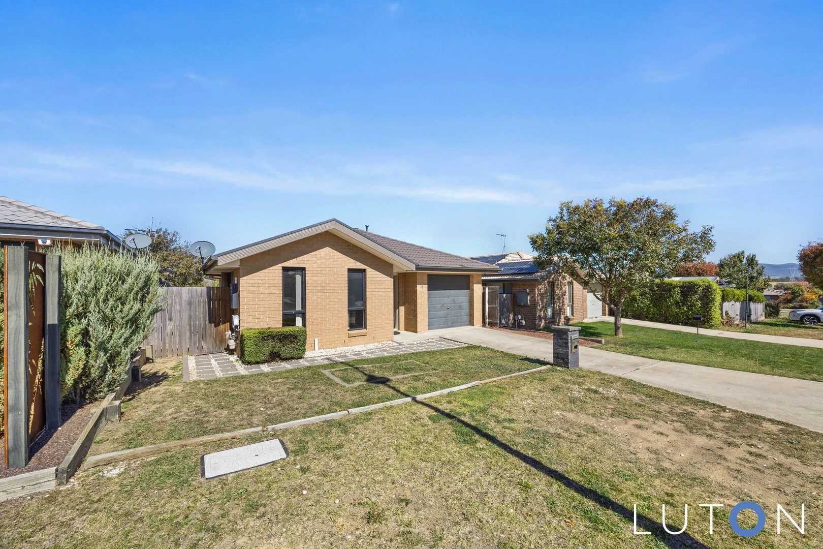 5 Keaney Street, Macgregor ACT 2615 photo 2