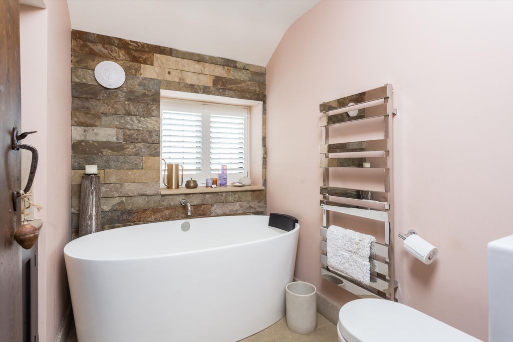 Additional image 21 of 6 bed detached house for saleHowhill Quarry Road, Beckwithshaw, Harrogate, North Yorkshire HG3