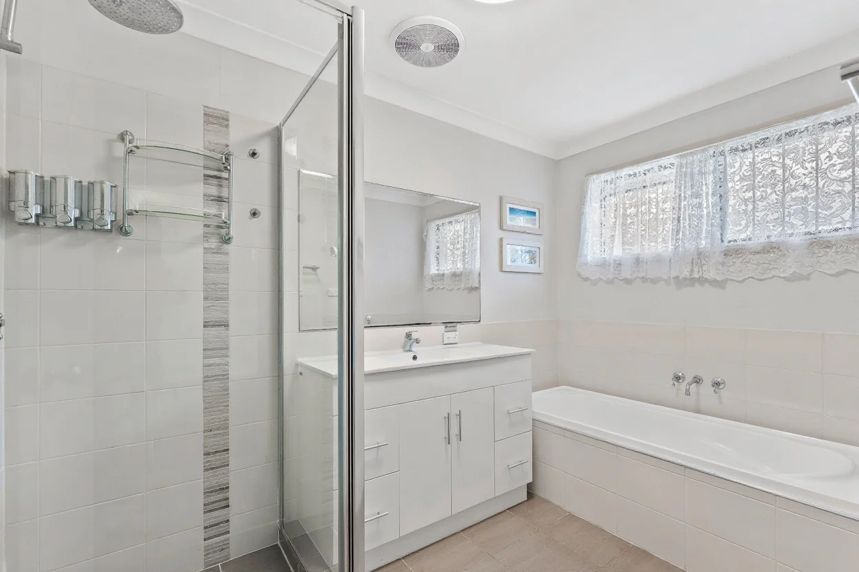 Additional image 10 of 5 Rochester Drive, Mount Warren Park QLD 4207