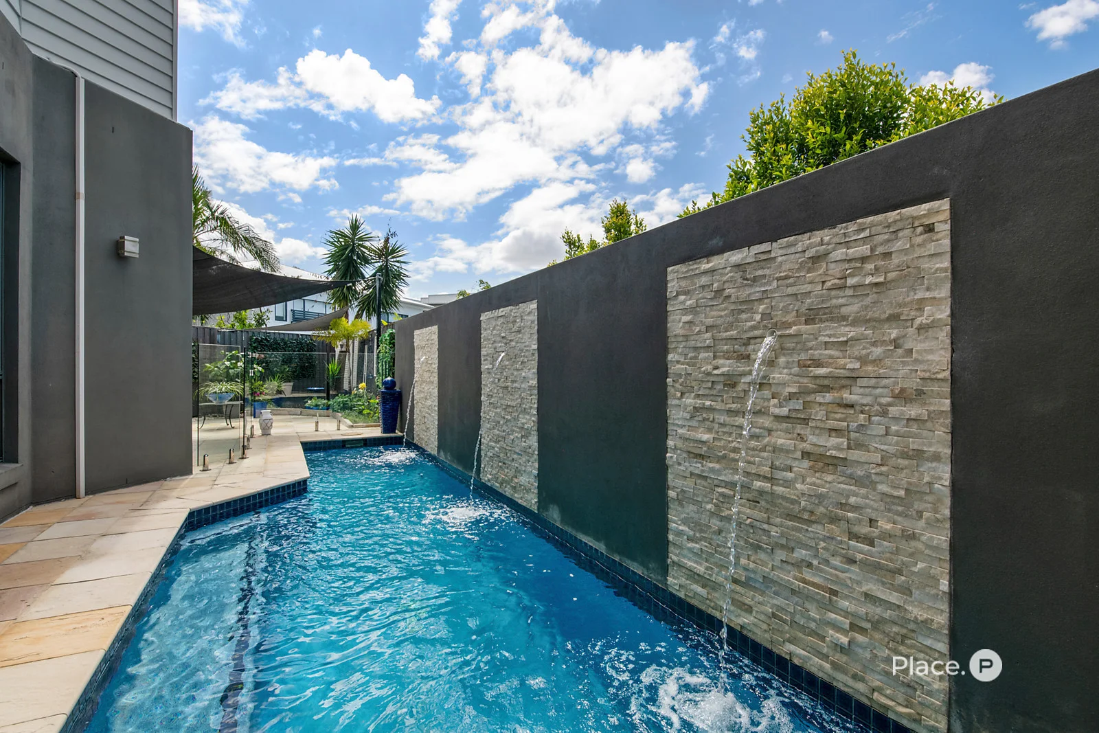 2/32 Edmond Street, Carina QLD 4152