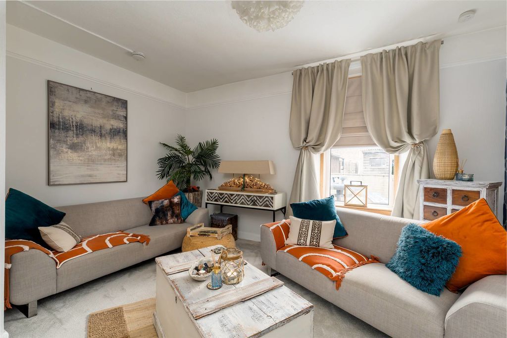 Additional image 2 of 1 bed flat for sale2 Graham Street, Peebles EH45