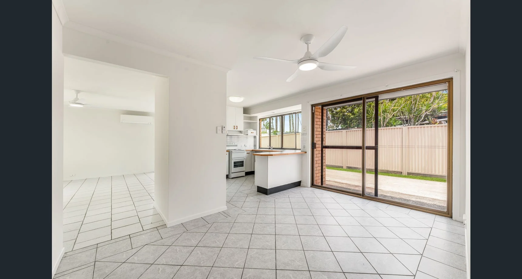 212 HERSES ROAD, Eagleby QLD 4207 photo 5