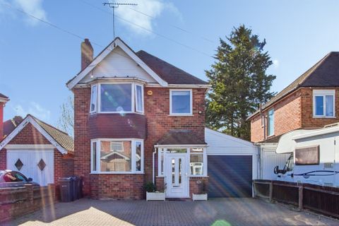 Heythrop Grove, Birmingham B13