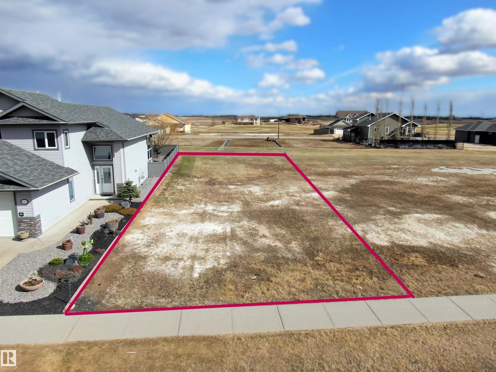 15 Whitetail Dr