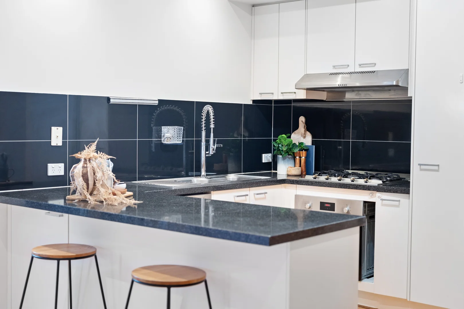 Additional image 7 of 9/12-14 York Street, Glen Waverley VIC 3150