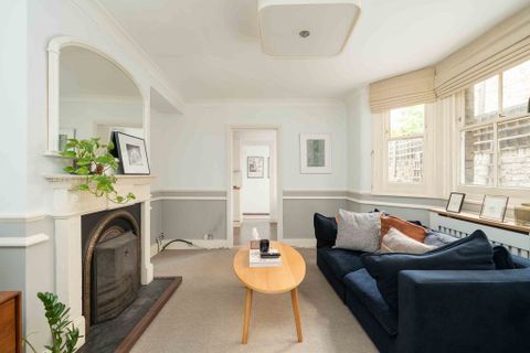 Davisville Road, London W12