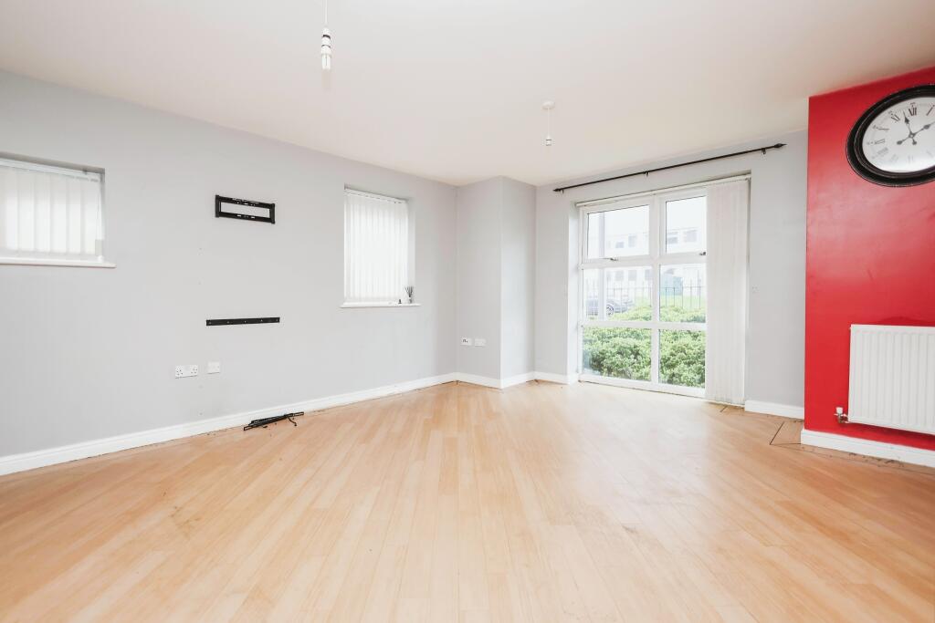 Starling Grove, Castle Bromwich, B36 photo 4