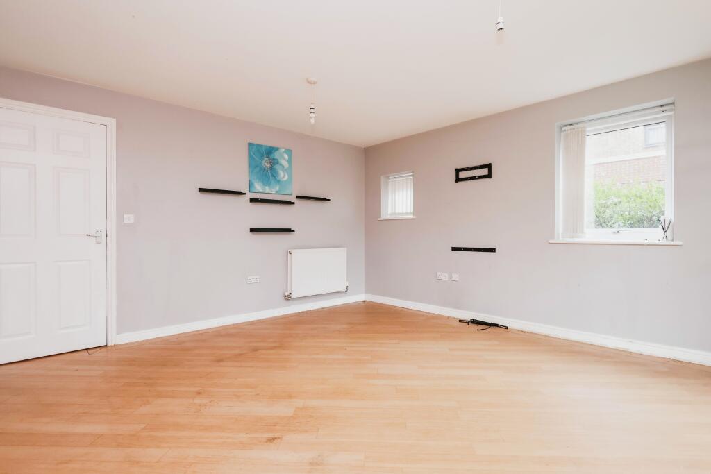 Starling Grove, Castle Bromwich, B36 photo 5