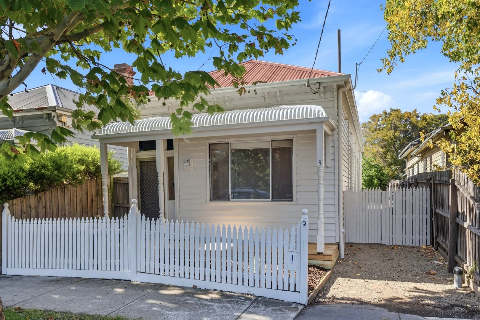 9 Bayview Road, Seddon VIC 3011