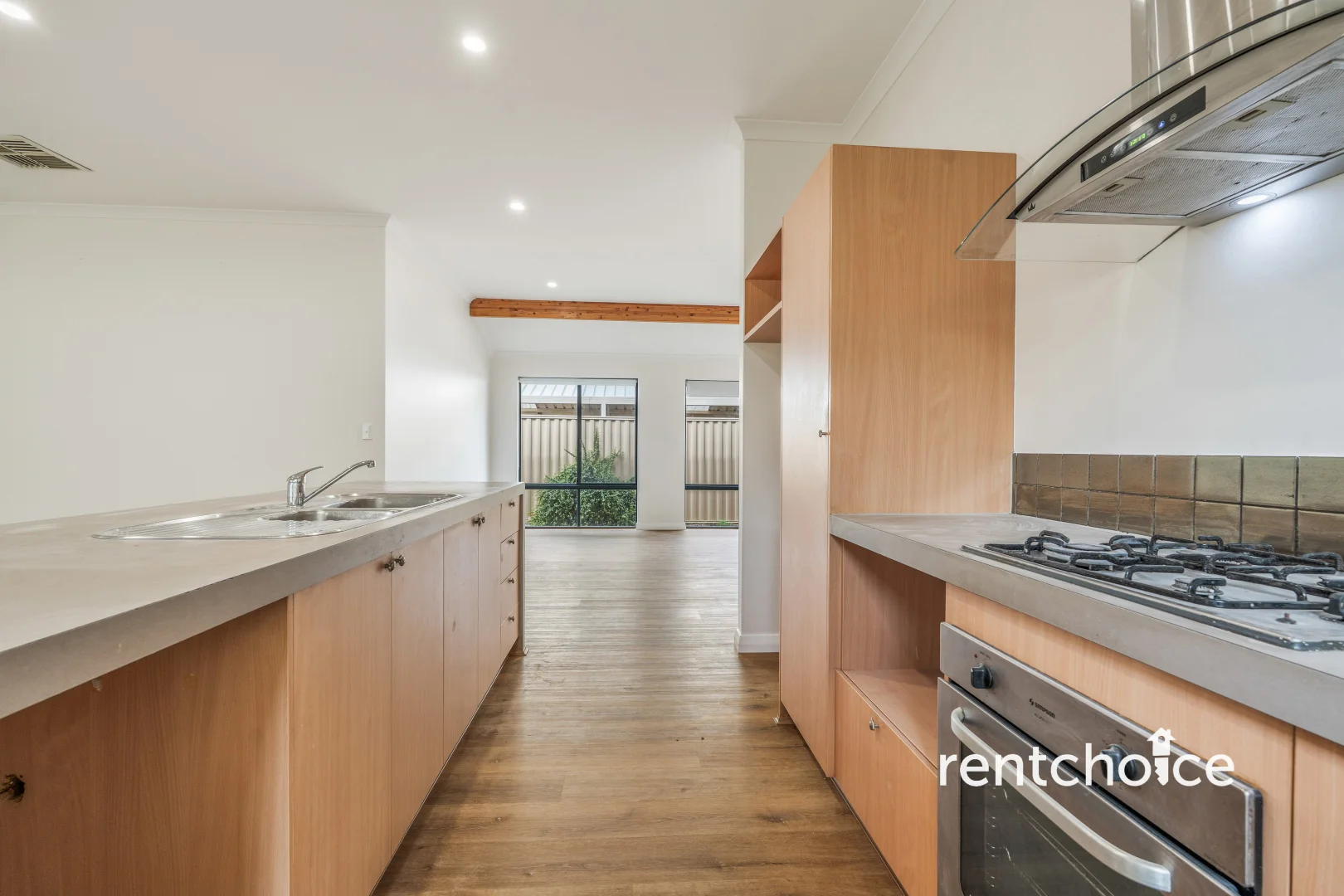 12 Wagtail Bend, Langford WA 6147 photo 5