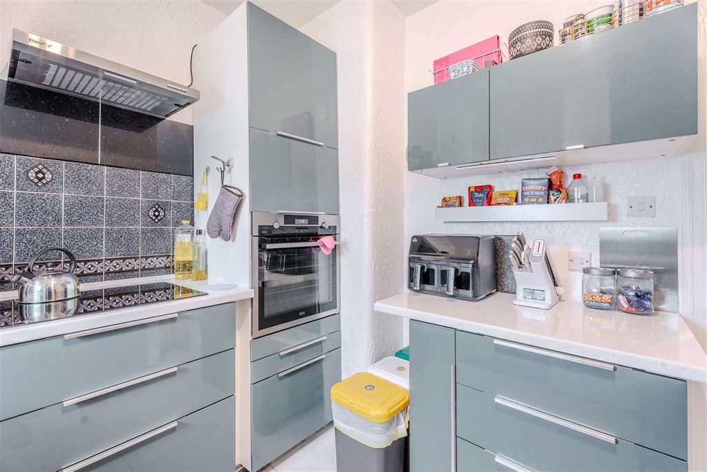 Additional image 7 of 2 bed flat for saleHigh Street, Motherwell ML1