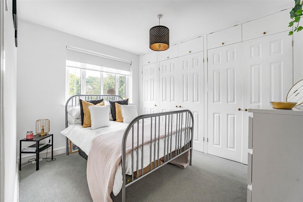 Additional image 13 of 4 bed detached house for saleRutland Gate, Maidenhead SL6