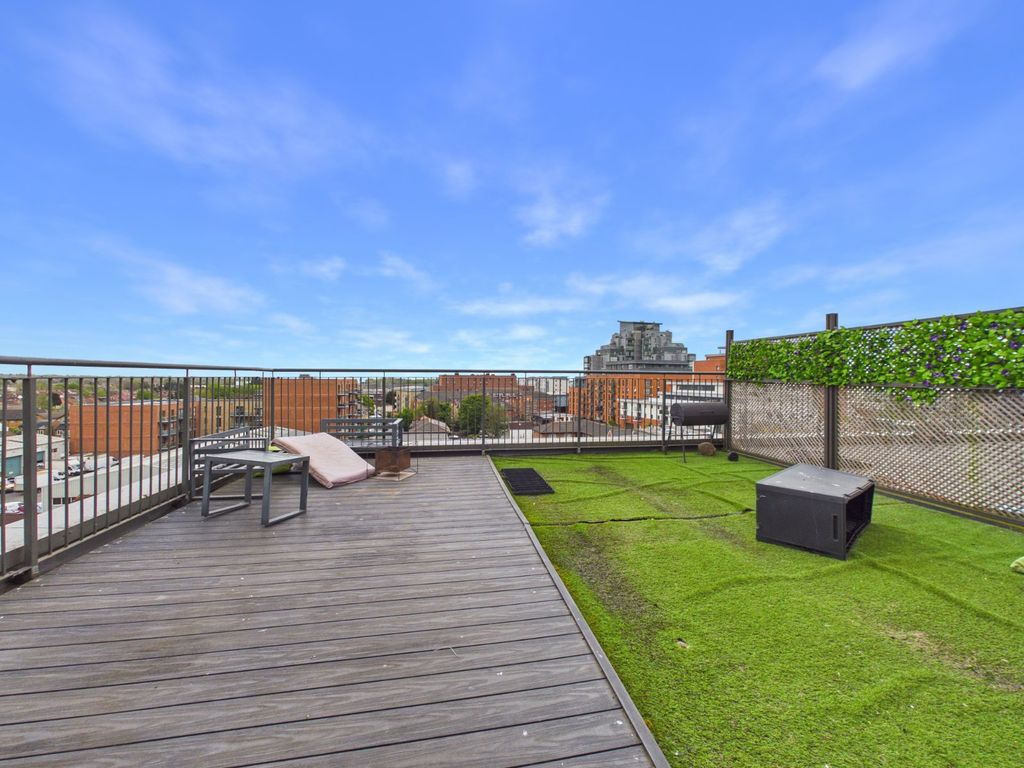 Additional image 16 of 2 bed flat for sale40 Stoke Road, Slough, Berkshire SL2