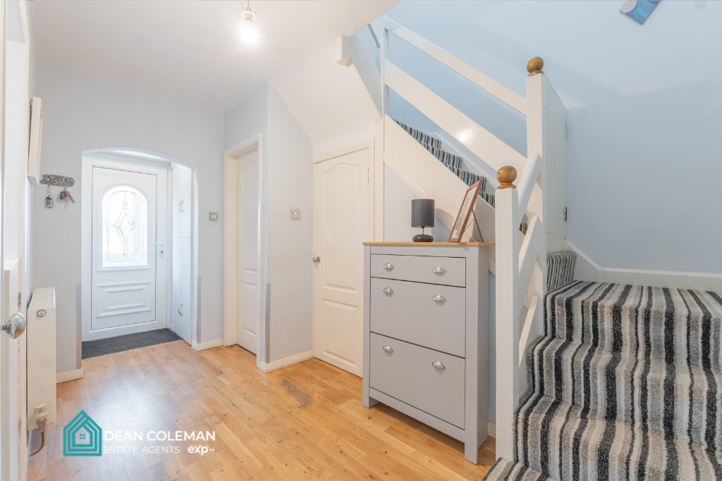 Redditch Road, Kings Norton, B38 8QS photo 4