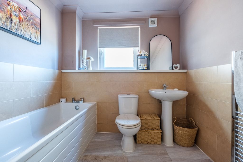 Additional image 18 of 2 bed flat for salePipers Court, Shotts ML7