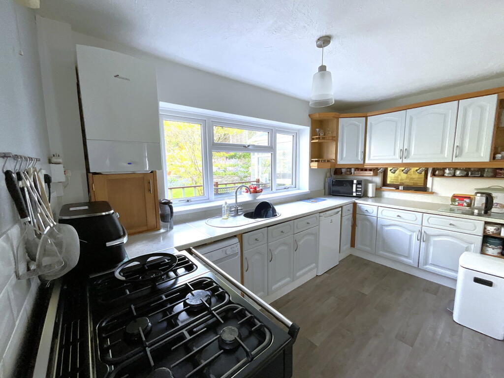 Additional image 7 of CRADLEY HEATH, Castle Close
