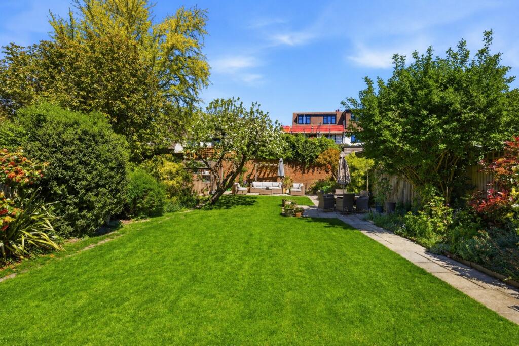 Additional image 3 of Carlisle Avenue, St. Albans, Hertfordshire, AL3