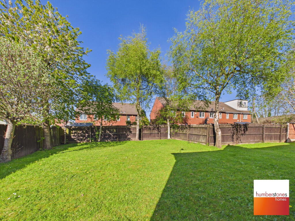Mallard Drive - Oldbury photo 4