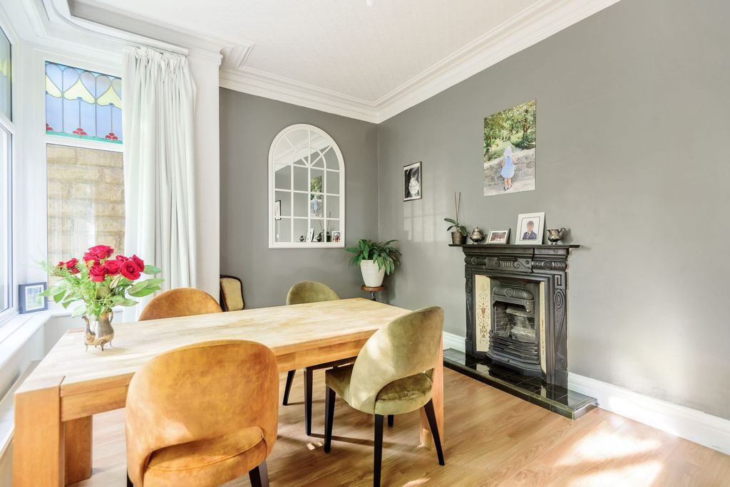 Additional image 9 of 4 bed terraced house for saleDragon Parade, Harrogate HG1