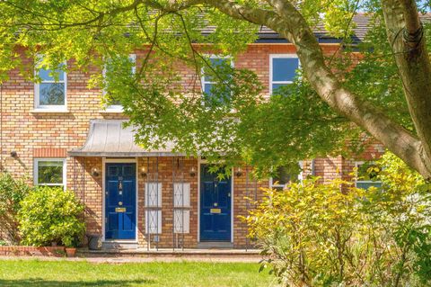 Elderwood Place, Upper Norwood, London SE27
