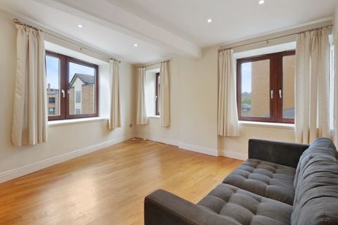 130 Wapping High Street, London E1W