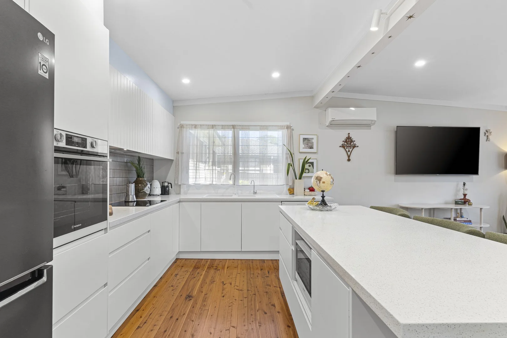 730 The Entrance Road, Bateau Bay NSW 2261