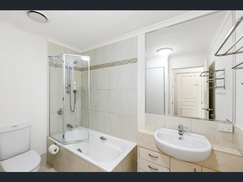 Additional image 4 of 53/4 Park Avenue, Burleigh Heads QLD 4220
