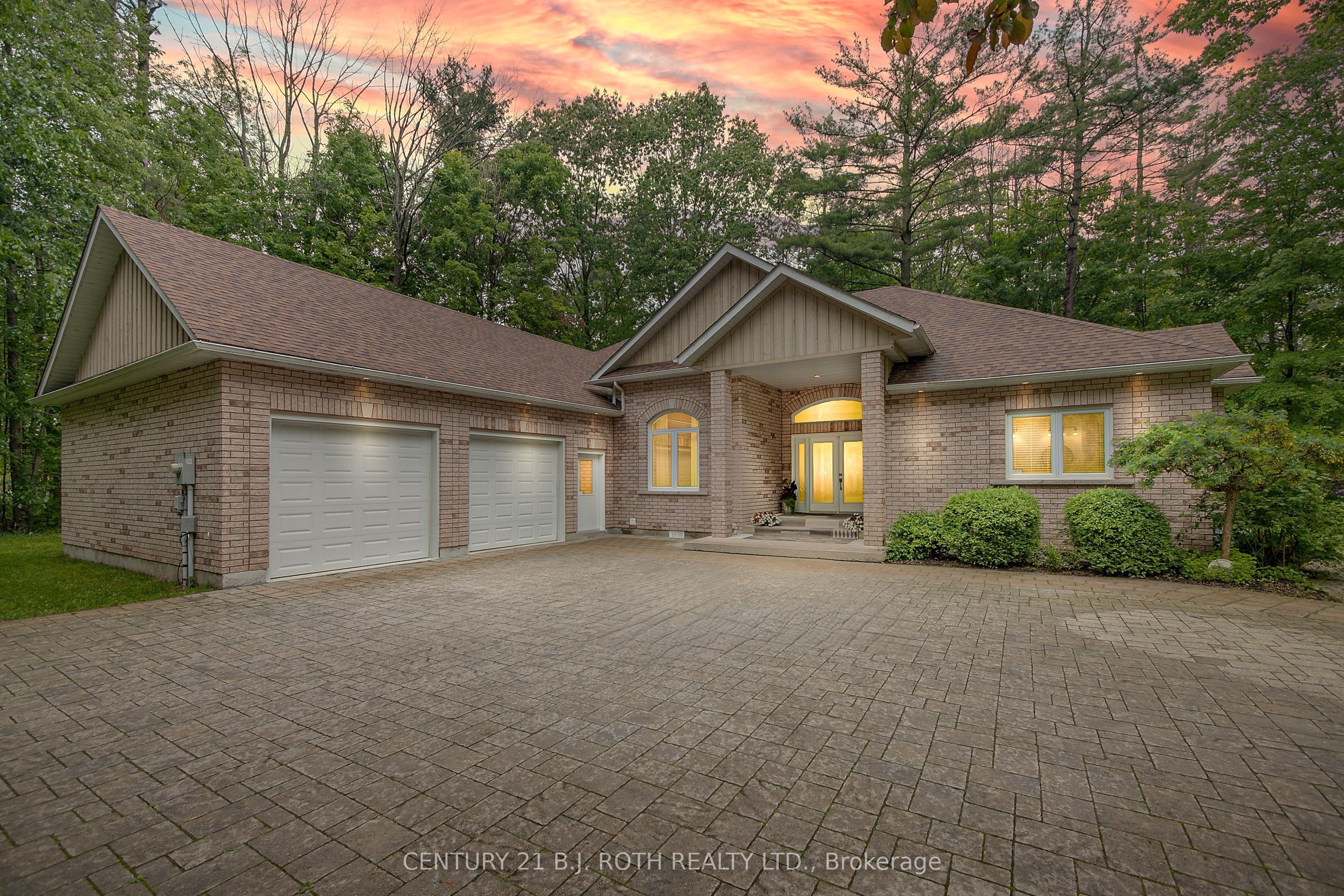 3925 Algoma Avenue, Innisfil, ON, L9S 2M4