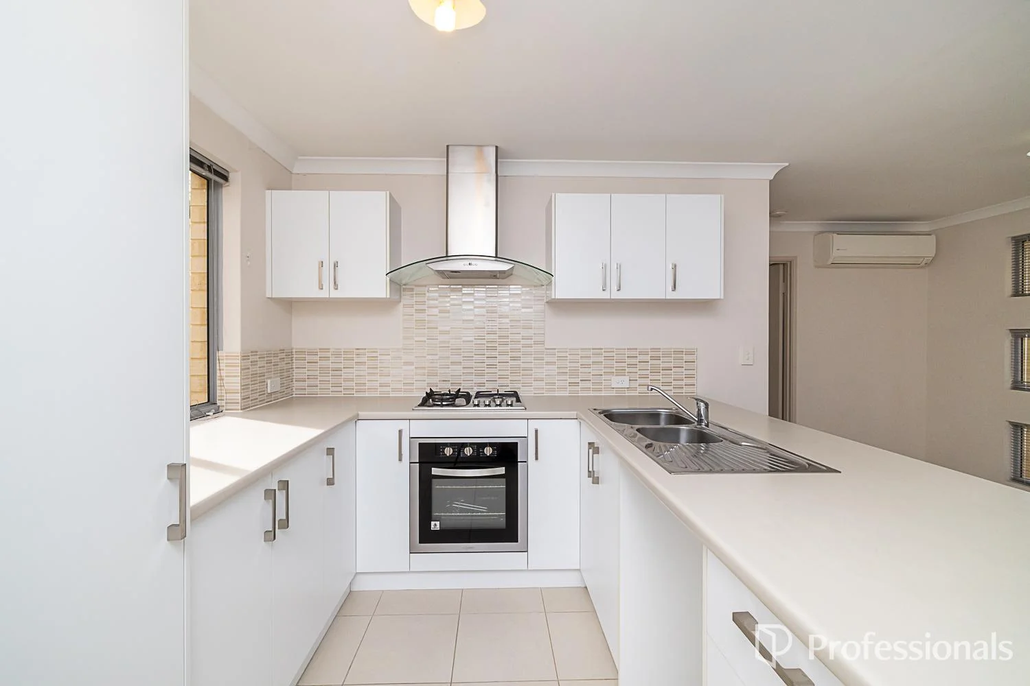 Additional image 6 of 10B Pinelle Parkway, Aubin Grove WA 6164
