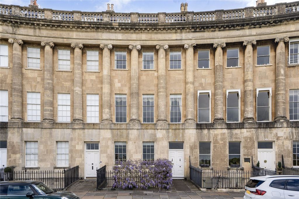 7 bed terraced house for saleRoyal Crescent, Bath, Somerset BA1