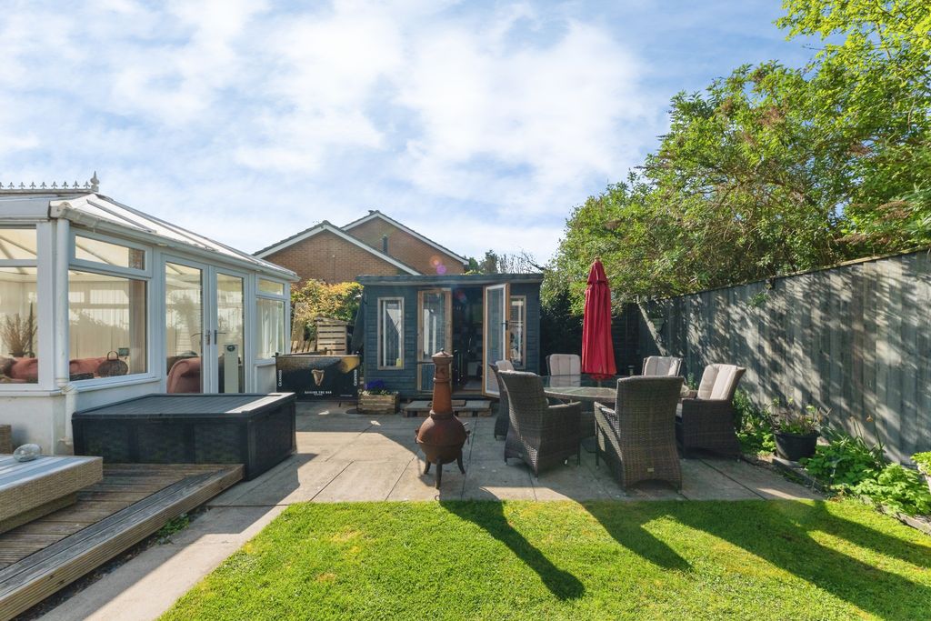 Additional image 20 of 2 bed detached bungalow for saleSea Dyke Way, Grimsby DN36