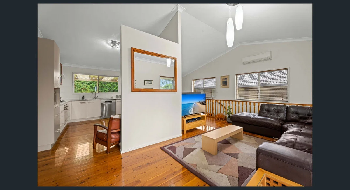 Additional image 2 of 11 Debra Street, Centenary Heights QLD 4350