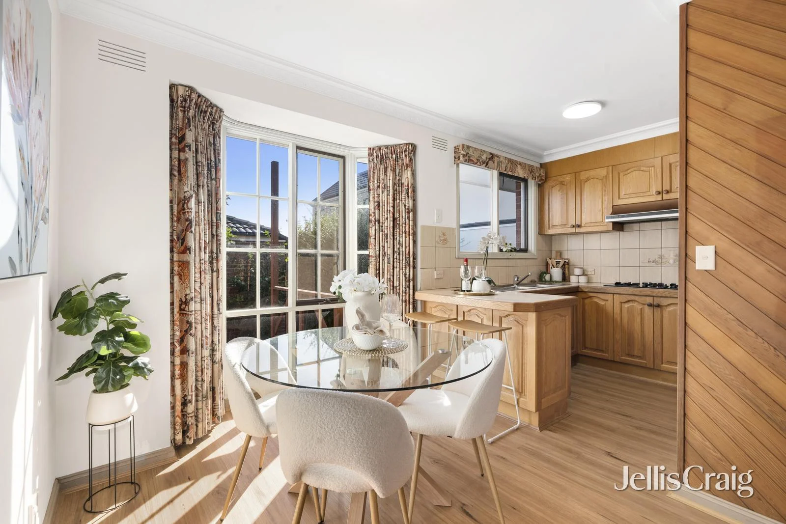 9A Ian Grove, Mount Waverley VIC 3149 photo 5