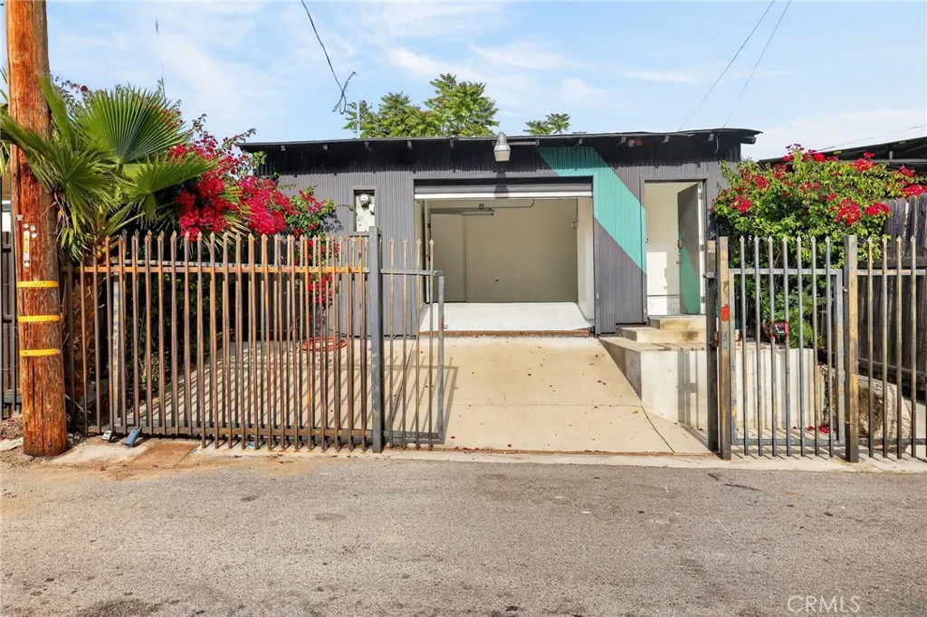 Additional image 35 of 9939 Commerce Avenue, Tujunga, CA 91042