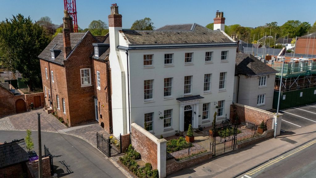 1 bed flat for saleWestgate House, Beacon Street, Lichfield WS13