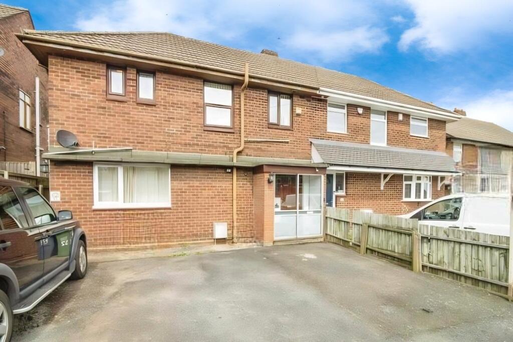 West Avenue, Tividale, Oldbury, B69 1QX